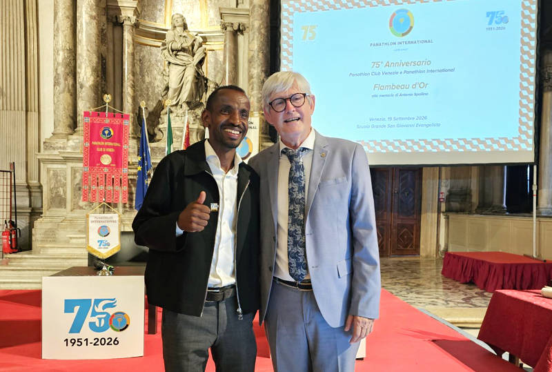Bashir Abdi ontvangt prestigieuze Flambeau d’Or in Venetië